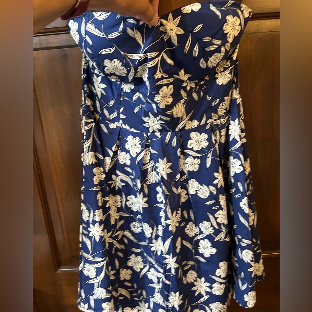 Mini strapless dress